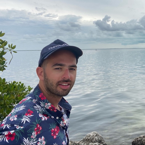 Meet your Posher, V - Picture 2 of 2